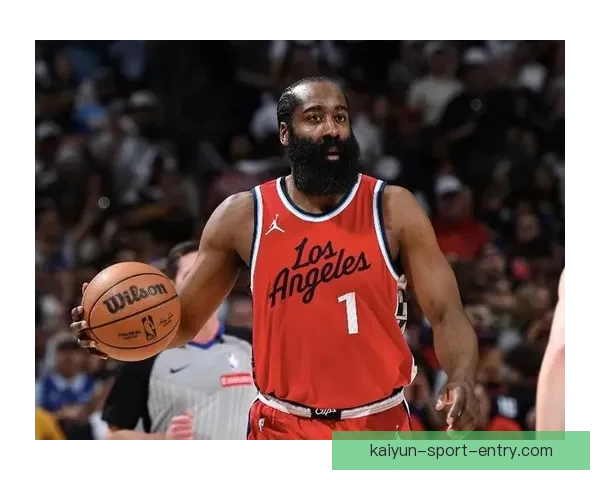 东契奇复出迎战哈登 快船力争三连胜冲击季后赛 东契奇复出迎战哈登 快船力争三连胜冲击季后赛